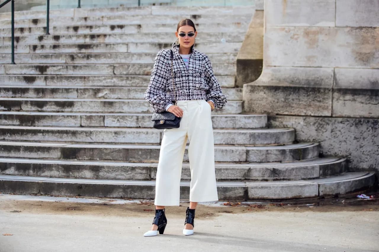 Kuloty: jak nosić? Porady stylistki dla każdej sylwetki.